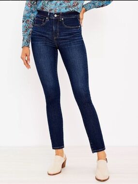 LOFT Women's Skinny Jeans in Dark Blue Wash